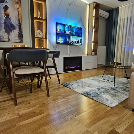 סקופיה Anika Luxury Apartment At Diamond Center מראה חיצוני תמונה