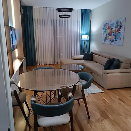 סקופיה Anika Luxury Apartment At Diamond Center מראה חיצוני תמונה