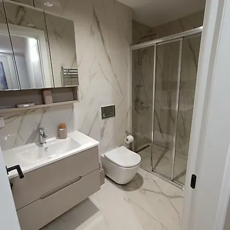 סקופיה Anika Luxury Apartment At Diamond Center מראה חיצוני תמונה