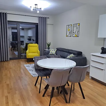 סקופיה Anika Luxury Apartment At Diamond Center מראה חיצוני תמונה