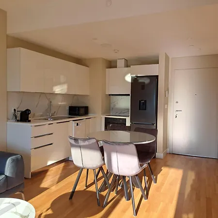 סקופיה Anika Luxury Apartment At Diamond Center מראה חיצוני תמונה